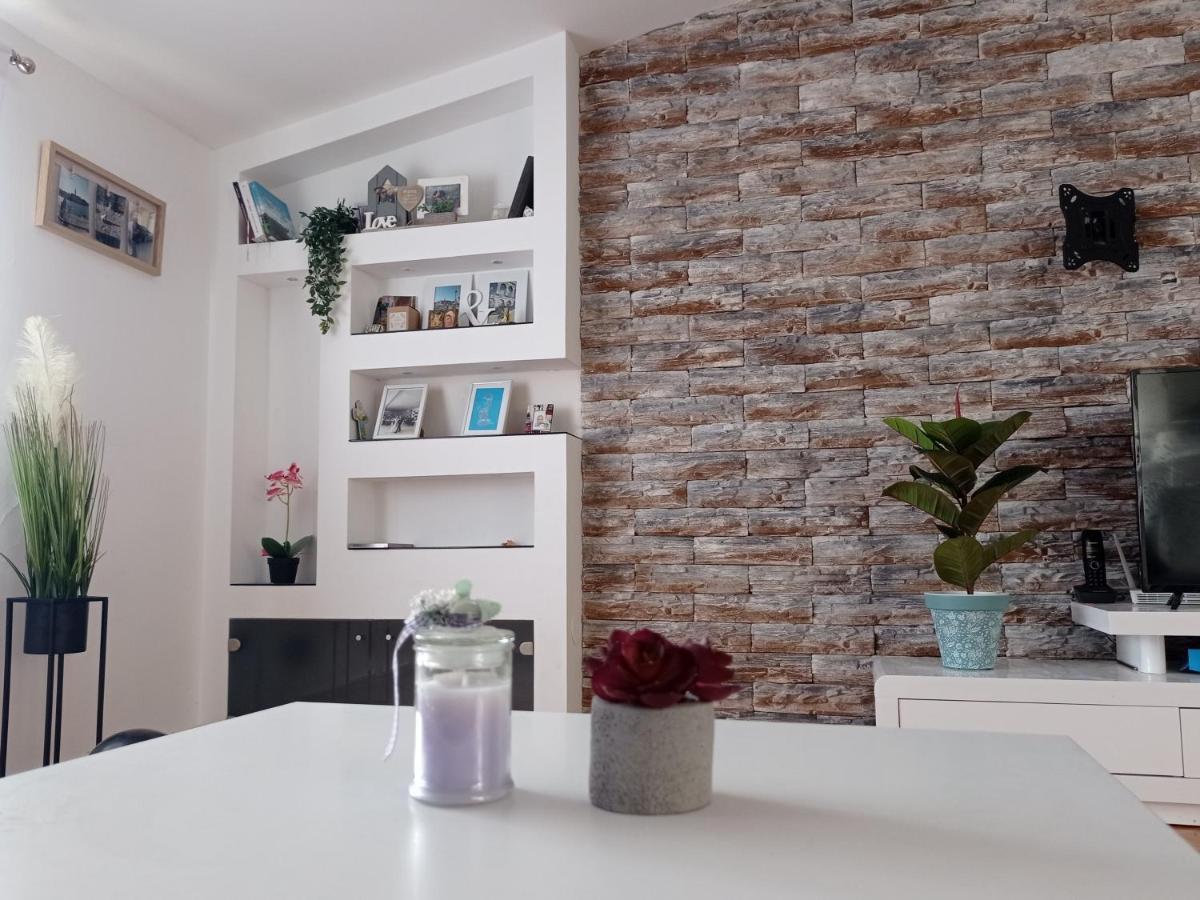 Apartment Matej Stobreč Extérieur photo